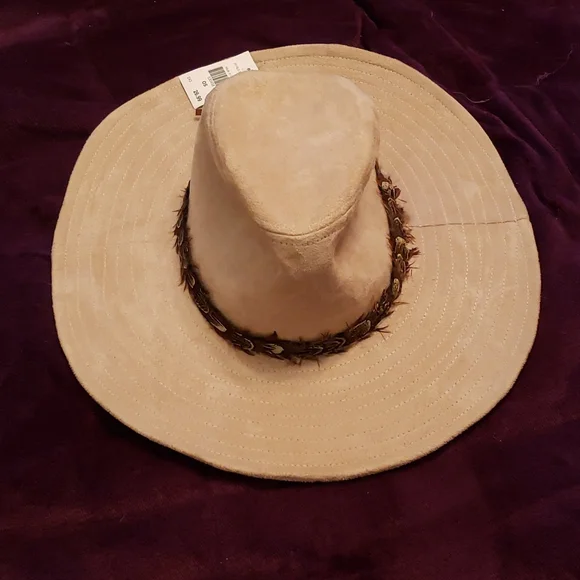 Hat, faux suede - Picture 1 of 4